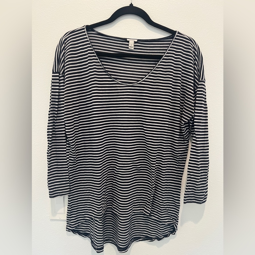 Jcrew - Womens scoop neck shirt.